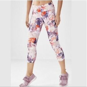 Fabletics Powerhold Define Capri Legging Size S
